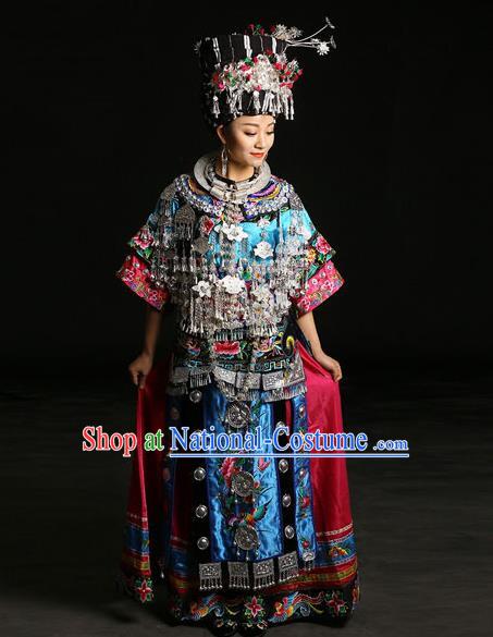 Traditional Chinese Miao Nationality Wedding Costume Accessories Crown, Necklace, Hmong Female Wedding Ethnic Dress and Phoenix Silver Headwear, Chinese Minority Nationality Embroidery Costume and Hat for Women