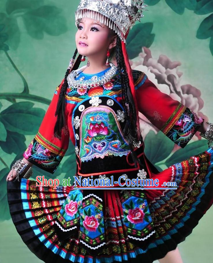 Traditional Chinese Miao Ethnic Clothing and Silver Hat Complete Set for Children