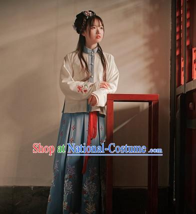 Ancient Chinese Embroidered Hanfu Garment Top and Bottom Clothing Complete Set for Women or Girls