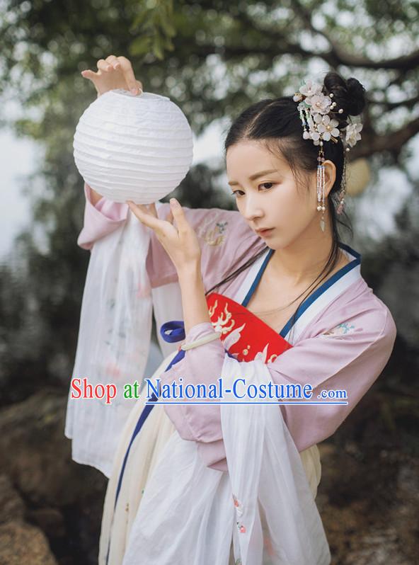 Chinese Folk Tang Dynasty Clothing and Headpieces for Women