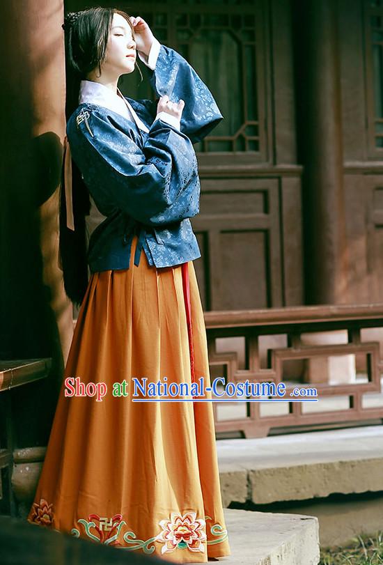 Blue Ancient Chinese Ming Dynasty Clothing for Women