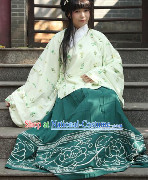 Ancient Chinese Ming Dynasty Clothing for Women