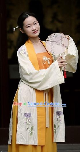 Ancient Chinese Clothing Dress Garment and Hair Accessories Complete Set for Women