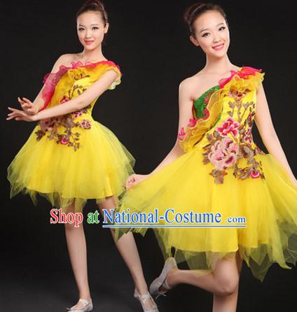 Chinese Folk Dance Costumes Traditional Chinese Fan Dancing Costume Ribbon Dancewear and Headwear Complete Set for Women Girls or Kids