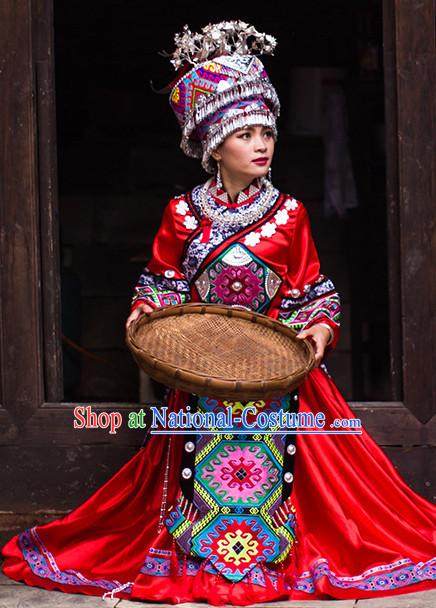 Chinese Ethnic Groups Wear Dresses Traditional Clothing for Women