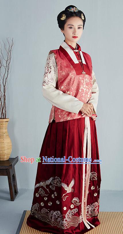 Chinese Ancient Ming Dynasty Princess Beauty Garment Costumes and Hair Jewelry Complete Set for Women