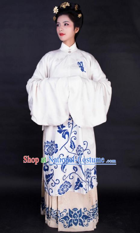 Chinese Ancient Beauty Garment Costumes and Hair Jewelry Complete Set for Women