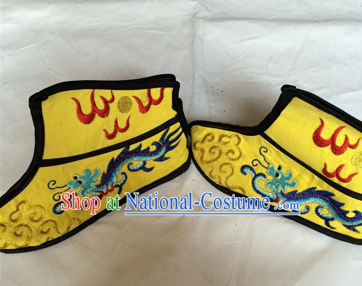 China Beijing Opera Embroidered Dragon Shoes