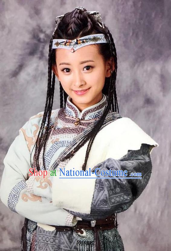 Chinese Ancient Swordswoman Female Heroine Costumes and Hair Ornaments Complete Set for Women