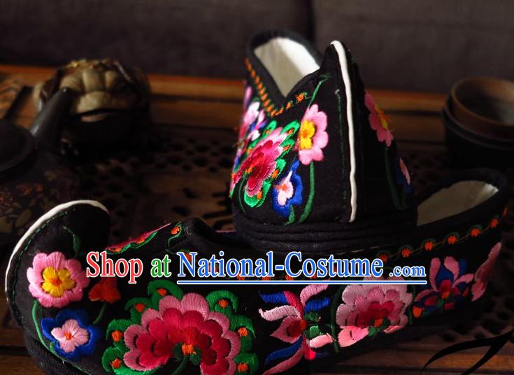 Chinese Handmade Embroidered Shoes Wedding Shoes Kung Fu Wushu Shoes Womens Shoes Opera Shoes Hanfu Shoes Dance Shoes