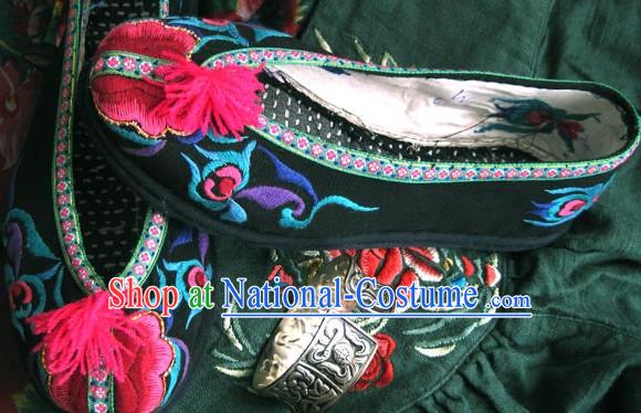 Chinese Handmade Embroidered Shoes Wedding Shoes Kung Fu Wushu Shoes Womens Shoes Opera Shoes Hanfu Shoes Dance Shoes