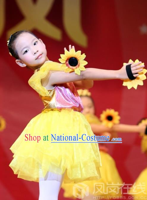 Traditional Chinese Yangge, Children Kindergarten Fan Dancing Wholesale Costume, Folk Dance Yangko Costume Dancewear for Kids