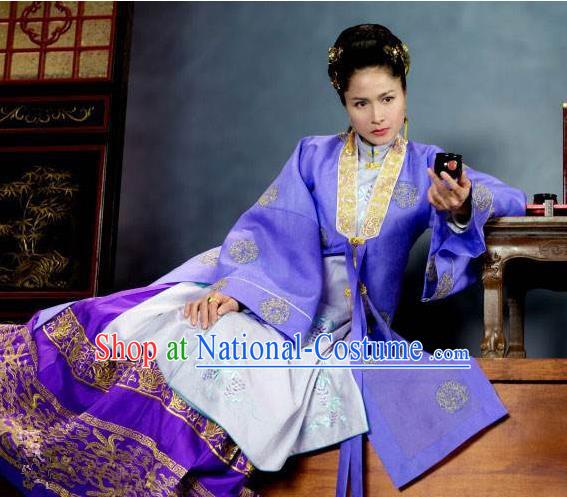 Traditional Chinese Costume Chinese Ancient Old Women Dress, Ming Dynasty Royal Queen Costume for Women