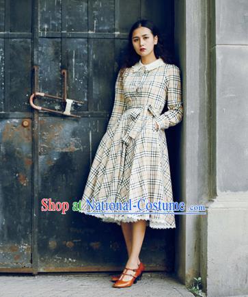 Traditional Classic Elegant Women Costume One-Piece Dress, British Restoring Ancient Princess Grid Lace Dress for Women