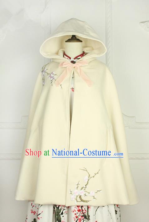 Traditional Classic Chinese Elegant Women Costume Hanfu Woolen Cloak, Restoring Ancient Embroider Plum Blossom Cape for Women