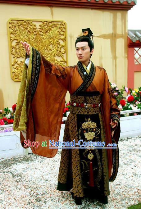 Traditional Chinese Ancient Qin Dynasties Emperor Embroidered Costume and Handmade Headpiece Complete Set