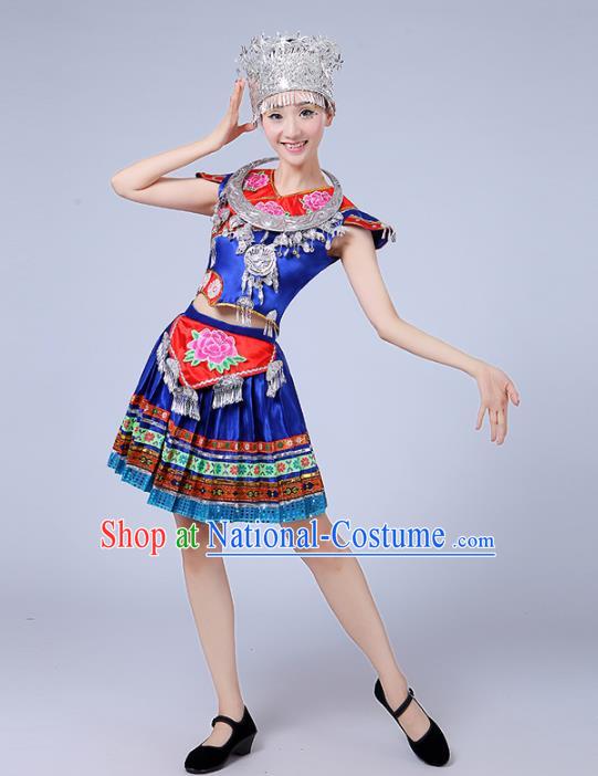 Traditional Chinese Miao Nationality Dance Costume, Hmong Female Folk Dance Ethnic Pleated Skirt Embroidery Clothing for Women