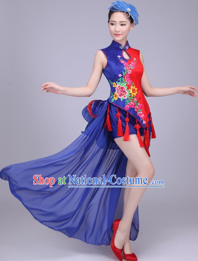 Traditional Chinese Yangge Dance Embroidered Peony Costume, Folk Fan Dance Tassel Uniform Classical Drum Dance Blue Clothing for Women