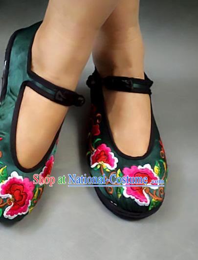 Traditional Chinese National Green Satin Shoes Embroidered Shoes, China Handmade Shoes Hanfu Embroidery Peony Shoes for Women