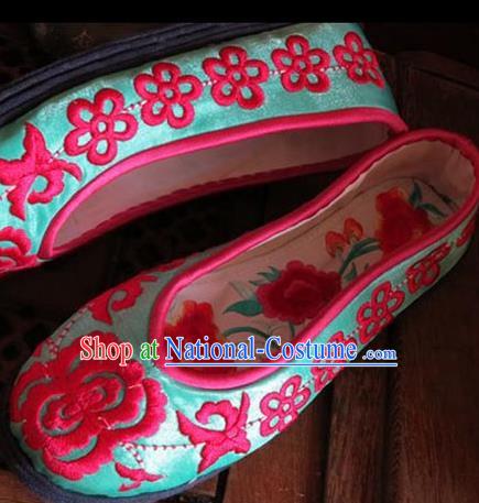 Traditional Chinese National Green Silk Shoes Embroidered Shoes, China Handmade Shoes Hanfu Embroidery Peony Shoes for Women