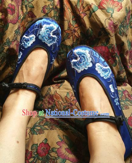 Traditional Chinese National Embroidered Shoes Handmade Blue Satin Shoes, China Hanfu Embroidery Flowers Shoes for Women