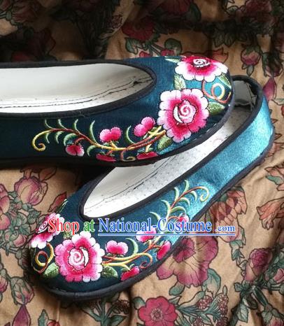 Traditional Chinese National Embroidered Shoes Handmade Green Satin Shoes, China Hanfu Embroidery Peony Flowers Wedding Shoes for Women