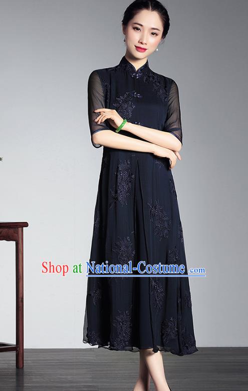 Traditional Chinese National Costume Elegant Hanfu Black Silk Embroidery Cheongsam, China Tang Suit Plated Buttons Chirpaur Dress for Women