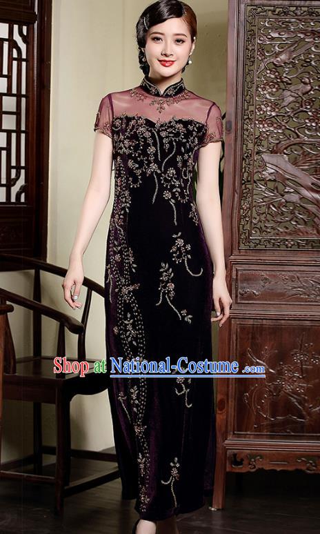 Traditional Chinese National Costume Purple Velvet Qipao, Top Grade Tang Suit Stand Collar Cheongsam Dress for Women