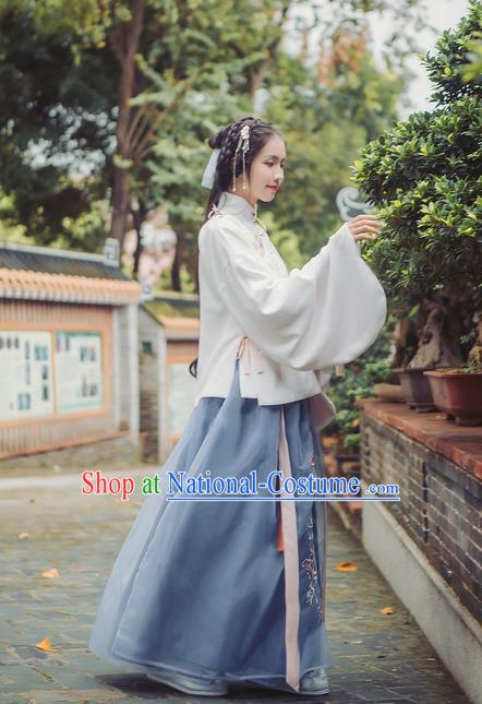 Asian China Ming Dynasty Palace Lady Embroidered Chrysanthemum Costume, Traditional Ancient Chinese Princess Elegant Hanfu Blouse and Skirt for Women