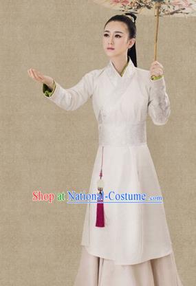 Traditional Ancient Chinese Swordswoman Costume, Chinese Ming Dynasty Young Lady Embroidered Clothing for Women