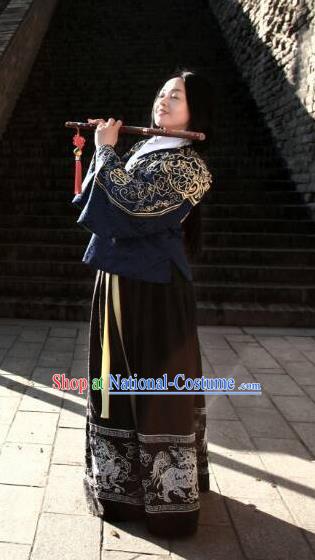 Traditional Chinese Ancient Palace Lady Costume Blue Embroidered Blouse and Skirt, Asian China Ming Dynasty Imperial Concubine Hanfu Dress Clothing for Women