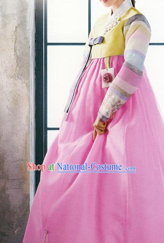 Traditional Korean Costumes Bride Formal Attire Ceremonial Yellow Blouse and Pink Dress, Korea Hanbok Court Embroidered Clothing for Women