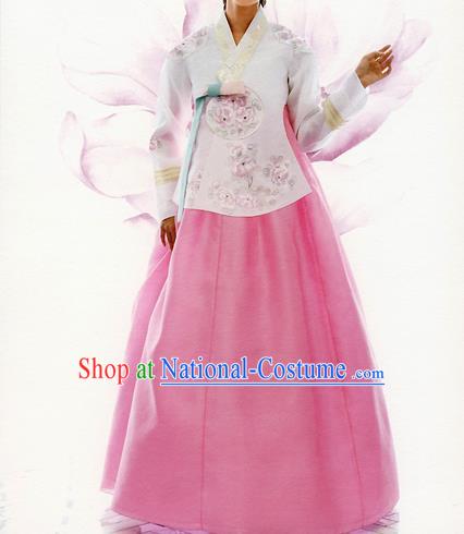 Traditional Korean Costumes Bride Formal Attire Ceremonial White Blouse and Pink Dress, Korea Hanbok Court Embroidered Clothing for Women