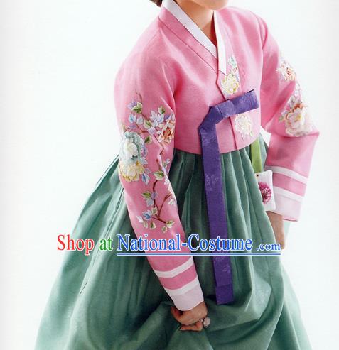 Traditional Korean Costumes Bride Formal Attire Ceremonial Pink Blouse and Green Dress, Korea Hanbok Court Embroidered Clothing for Women