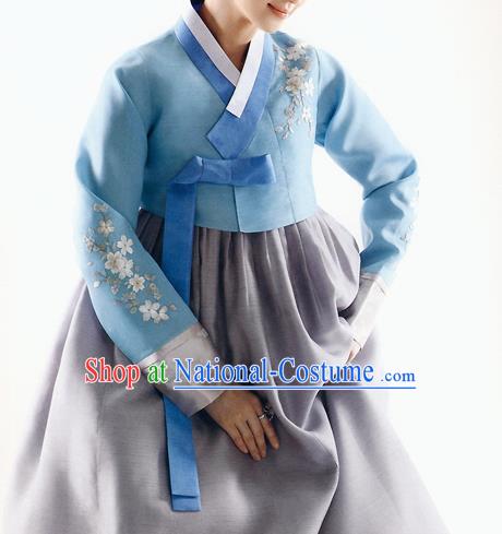 Traditional Korean Costumes Bride Formal Attire Ceremonial Blue Blouse and Grey Dress, Korea Hanbok Court Embroidered Clothing for Women