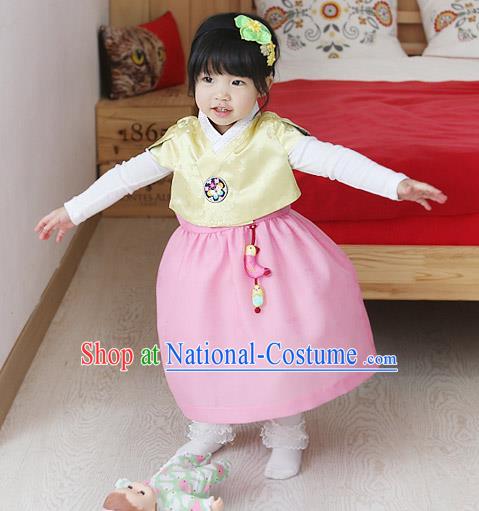 Traditional Korean National Handmade Formal Occasions Girls Embroidery Hanbok Costume Yellow Blouse and Pink Dress Complete Set for Kids