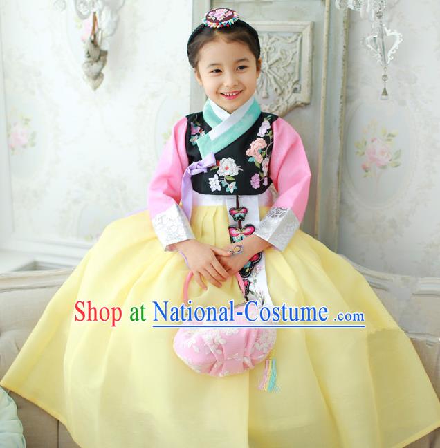 Korean National Handmade Formal Occasions Girls Hanbok Costume Embroidery Black Blouse and Yellow Dress for Kids