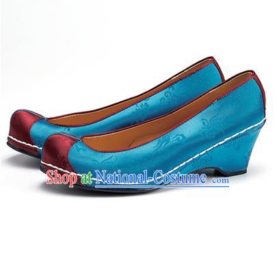 Traditional Korean National Wedding Embroidered Shoes, Asian Korean Hanbok Bride Embroidery Blue Satin Shoes for Women