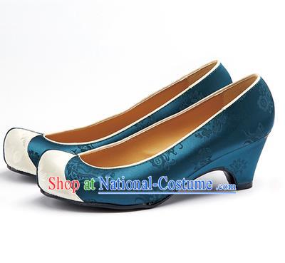 Traditional Korean National Wedding Peacock Blue Embroidered Shoes, Asian Korean Hanbok Bride Embroidery Satin High-heeled Shoes for Women