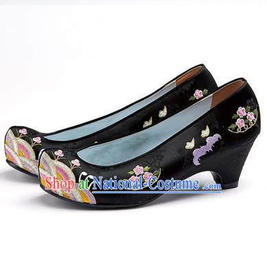 Traditional Korean National Wedding Shoes Embroidered Shoes, Asian Korean Hanbok Embroidery Black High-heeled Court Shoes for Women