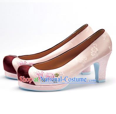 Traditional Korean National Wedding Shoes Light Pink Embroidered Shoes, Asian Korean Hanbok Embroidery Flowers High-heeled Court Shoes for Women