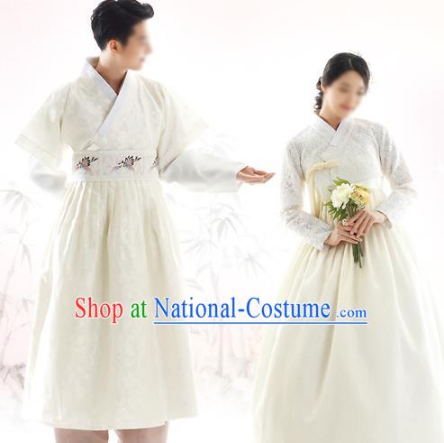 Korean National Handmade Formal Occasions Wedding Bride and Bridegroom Hanbok Embroidered White Costume Complete Set