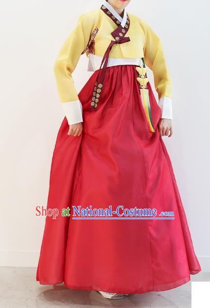 Asian Korean National Handmade Wedding Clothing Palace Bride Hanbok Costume Embroidered Yellow Blouse and Red Dress for Women