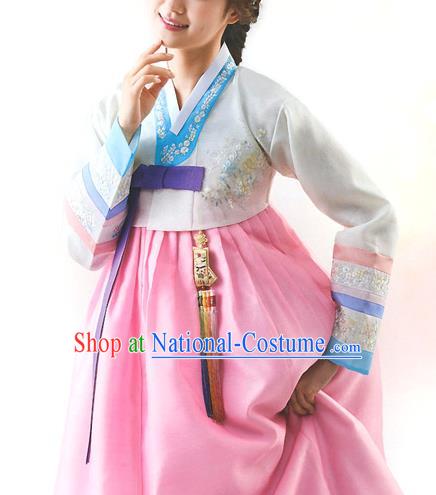 Top Grade Korean National Handmade Wedding Palace Bride Hanbok Costume Embroidered White Blouse and Pink Dress for Women