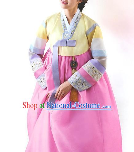 Top Grade Korean National Handmade Wedding Palace Bride Hanbok Costume Embroidered Yellow Blouse and Pink Dress for Women