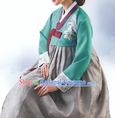 Top Grade Korean National Handmade Wedding Palace Bride Hanbok Costume Embroidered Green Blouse and Grey Dress for Women