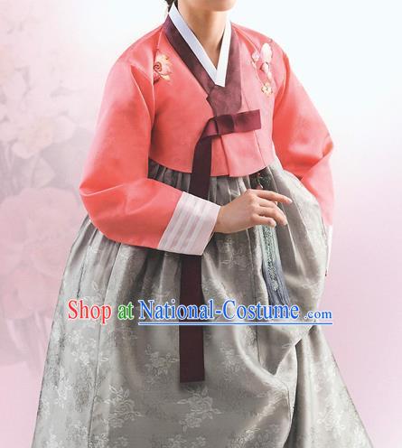 Top Grade Korean National Handmade Wedding Palace Bride Hanbok Costume Embroidered Red Blouse and Grey Dress for Women