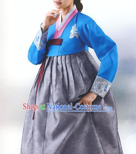 Top Grade Korean National Handmade Wedding Palace Bride Hanbok Costume Embroidered Blue Blouse and Grey Dress for Women