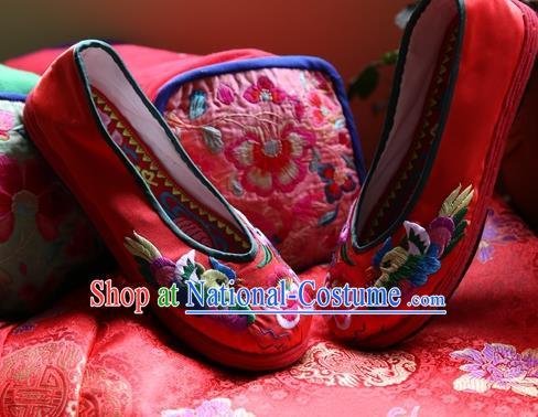 Asian Chinese Traditional Wedding Shoes Red Embroidered Shoes, China Peking Opera Hand Embroidery Mandarin Duck Shoe Hanfu Shoes for Women