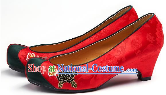 Traditional Korean National Embroidered Shoes, Asian Korean Hanbok Pink Wedding Shoes for Women